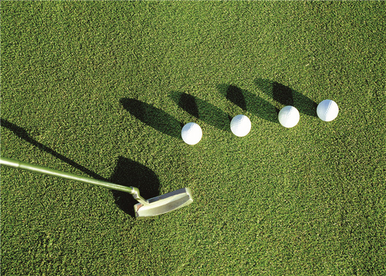 LA CHINE Herbe artificielle de golf d'Autumn Spring Sport Putting Green avec la prairie de protection de choc fournisseur