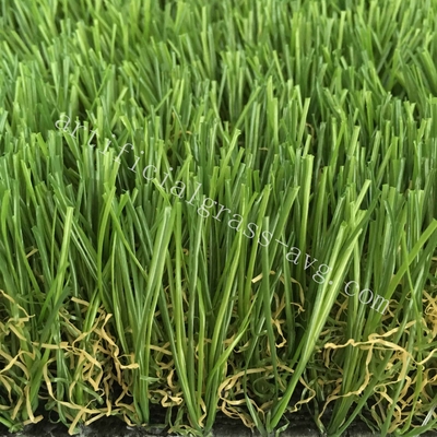 LA CHINE Nouvelle herbe artificielle extérieure dense avec le sentiment de main molle et la couleur attrayante fournisseur